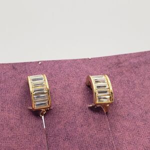 Clip Earrings Gold Tone Vintage baguette stones